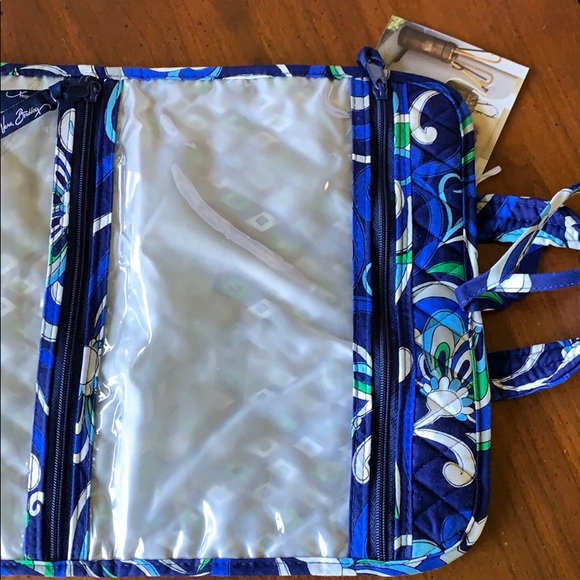 Vera Bradley 4 zippered pocket organizer NWT❣️ - Picture 6 of 7